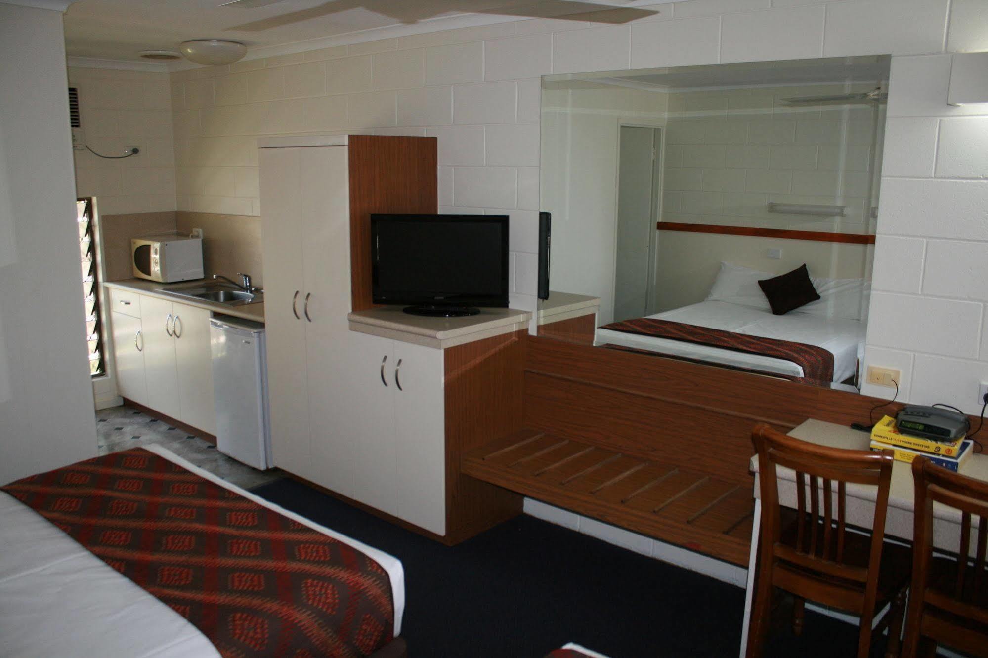 Billabong Lodge Motel Townsville Zewnętrze zdjęcie